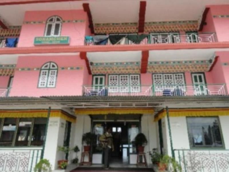 Jain Group Hotel Sonamchen Pelling Exterior photo