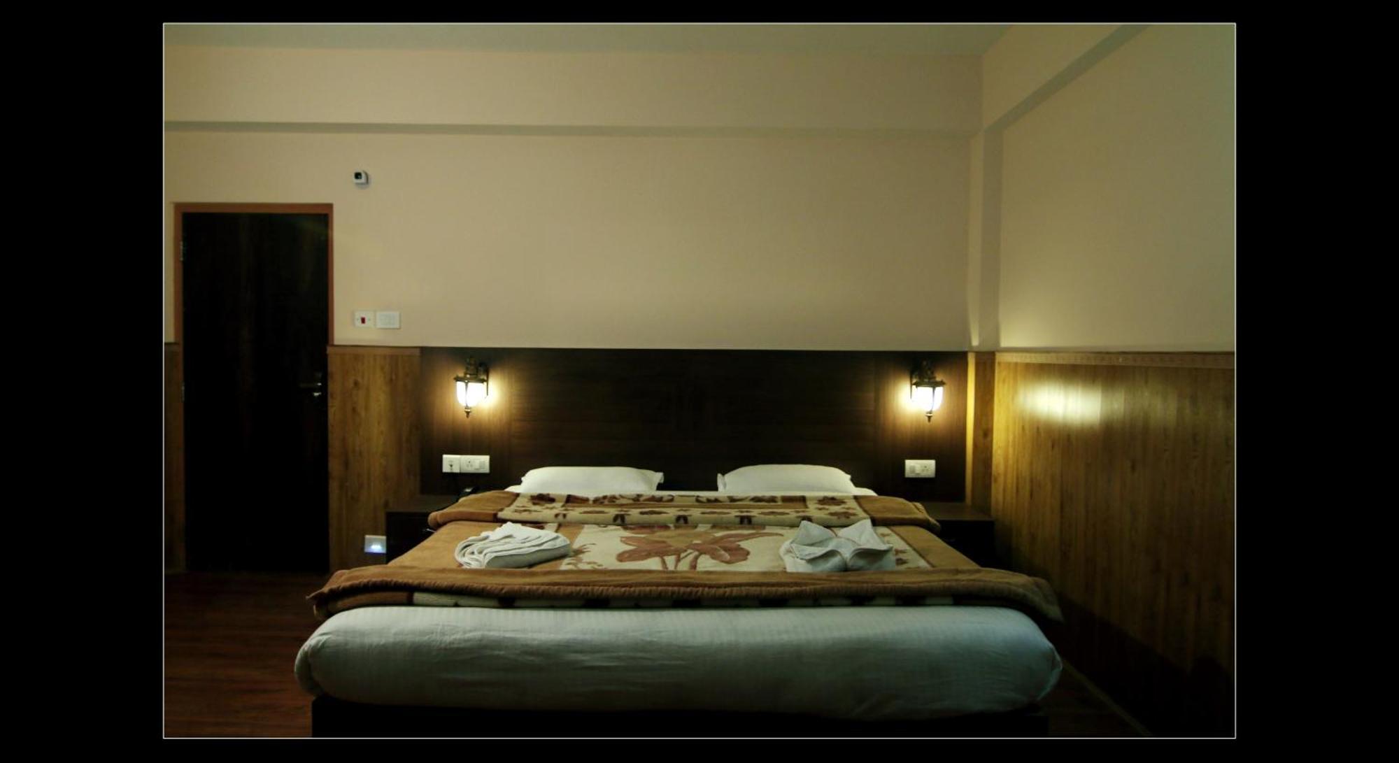 Jain Group Hotel Sonamchen Pelling Exterior photo